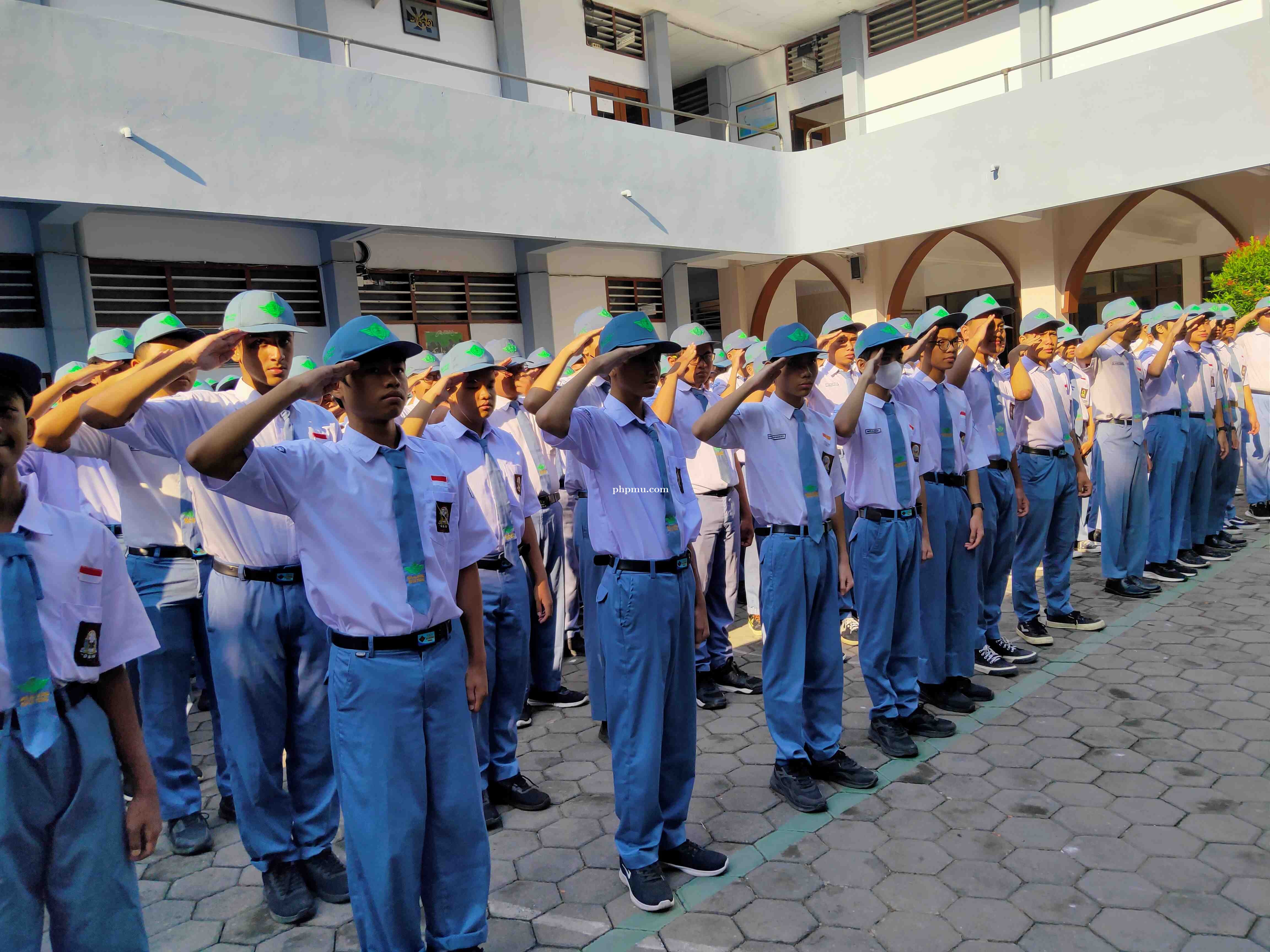 Upacara Hari Kesaktian Pancasila Siswa SMA Al Irsyad Tegal